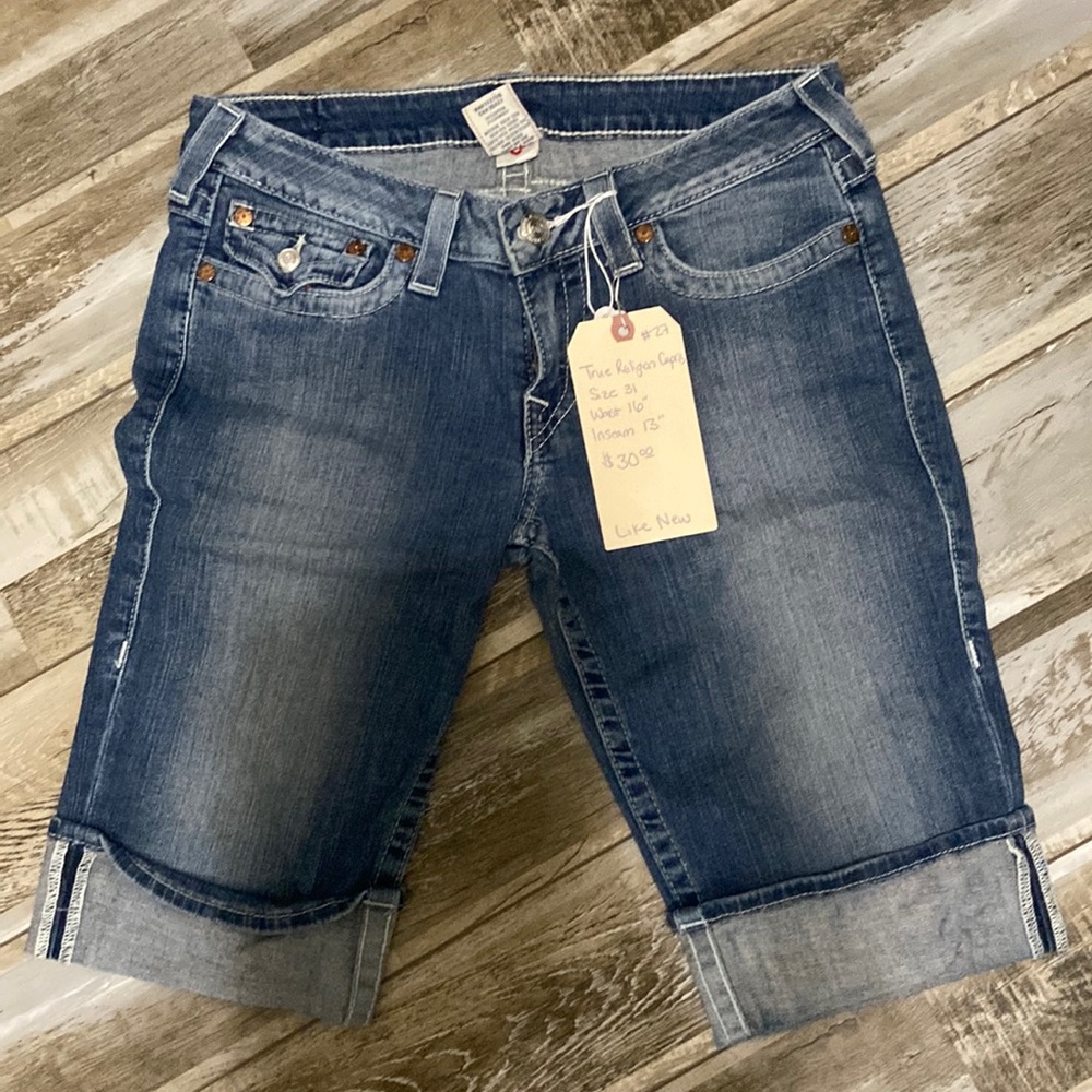 Womens True Religion Capris